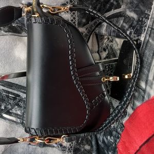Black Crossbody Bag with Smooth Leather and Neat Stitching